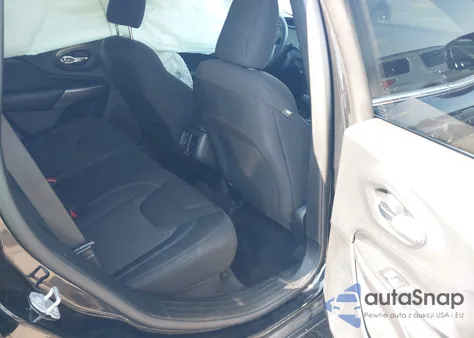 2019 Jeep Cherokee Latitude Fwd from USA, damaged, VIN 1C4PJLCB1KD187268